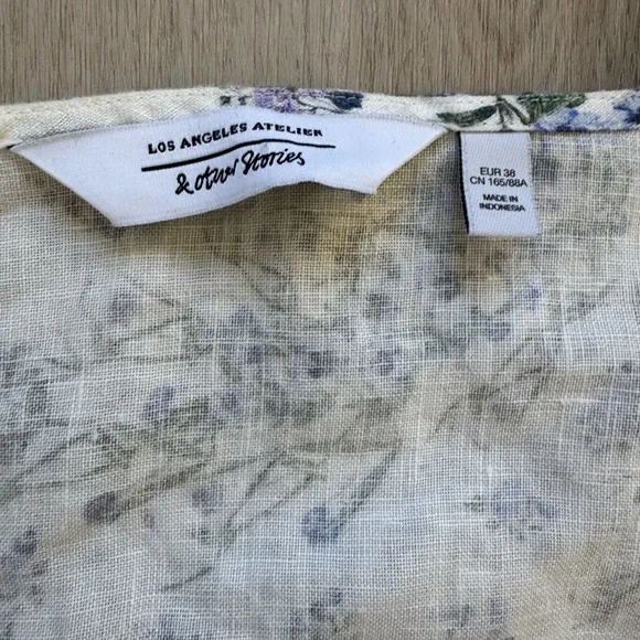 & Other Stories Blue Floral Puff Sleeve Blouse - Picture 4 of 8